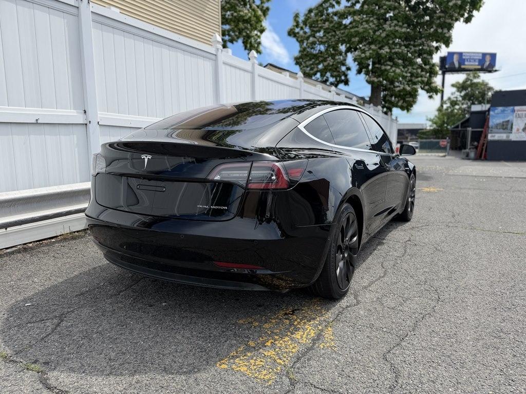 Tesla Model 3  2019