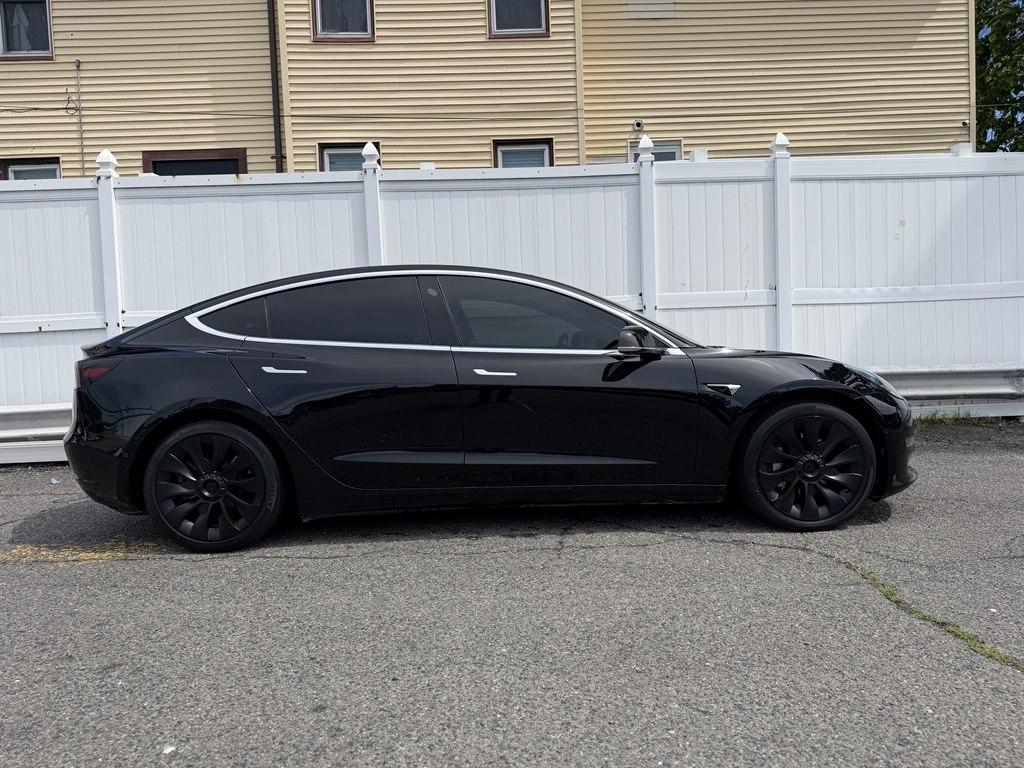 Tesla Model 3  2019