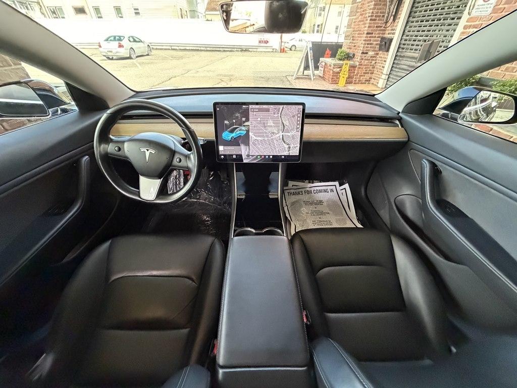 Tesla Model 3  2019