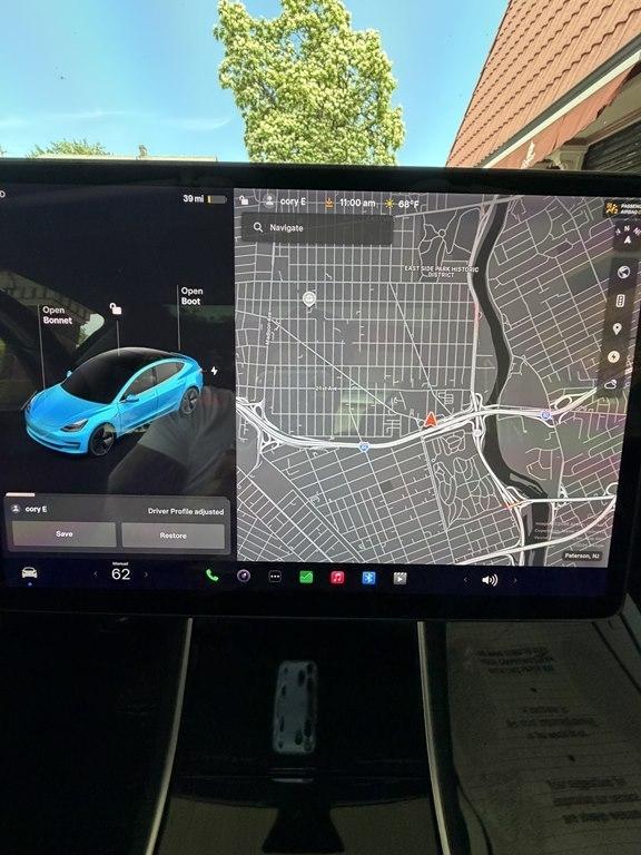 Tesla Model 3  2019