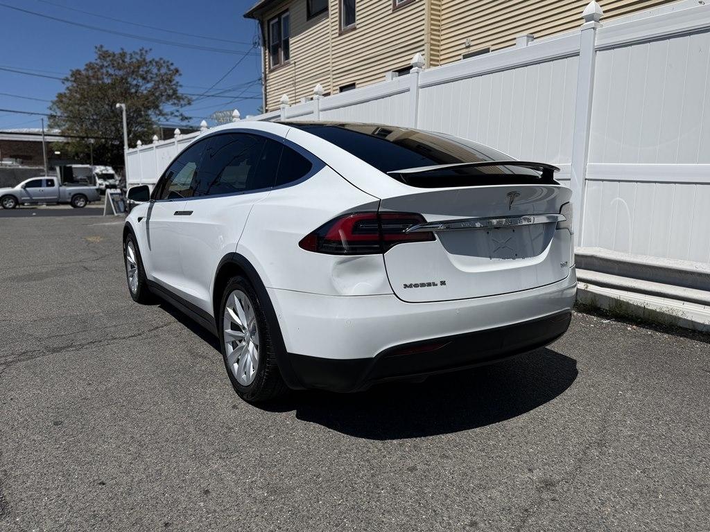 Tesla Model X  2018