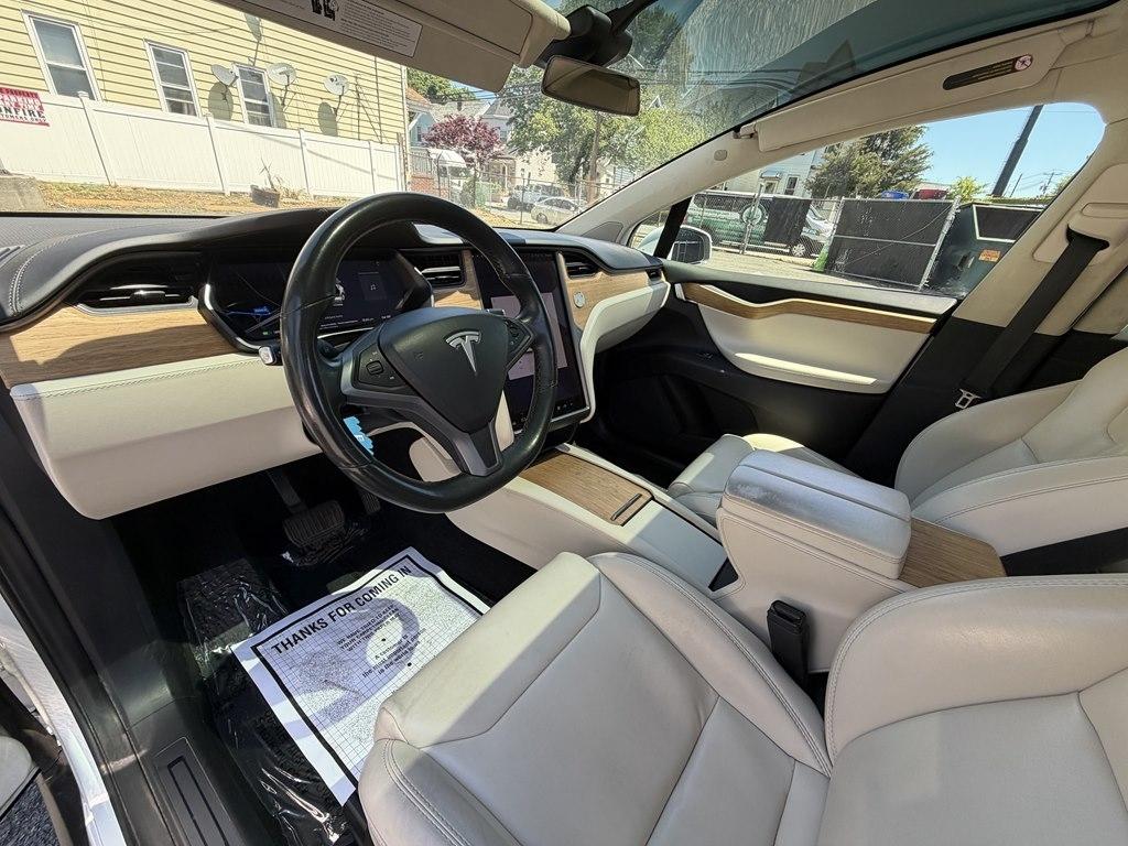 Tesla Model X  2018