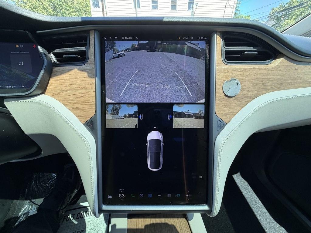 Tesla Model X  2018