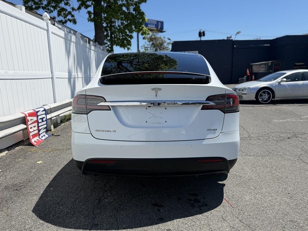 Tesla Model X  2018