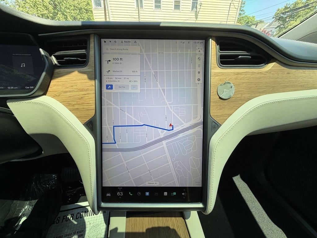 Tesla Model X  2018