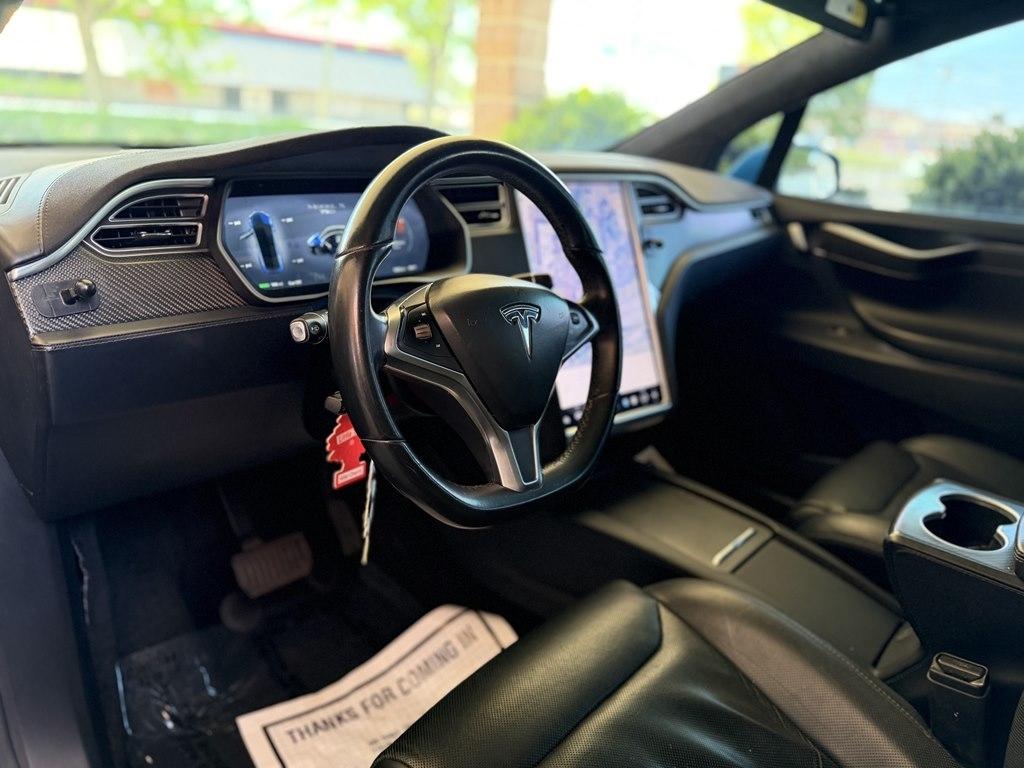 Tesla Model X  2016