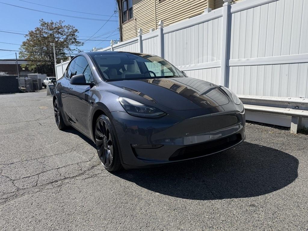 Tesla Model Y  2022
