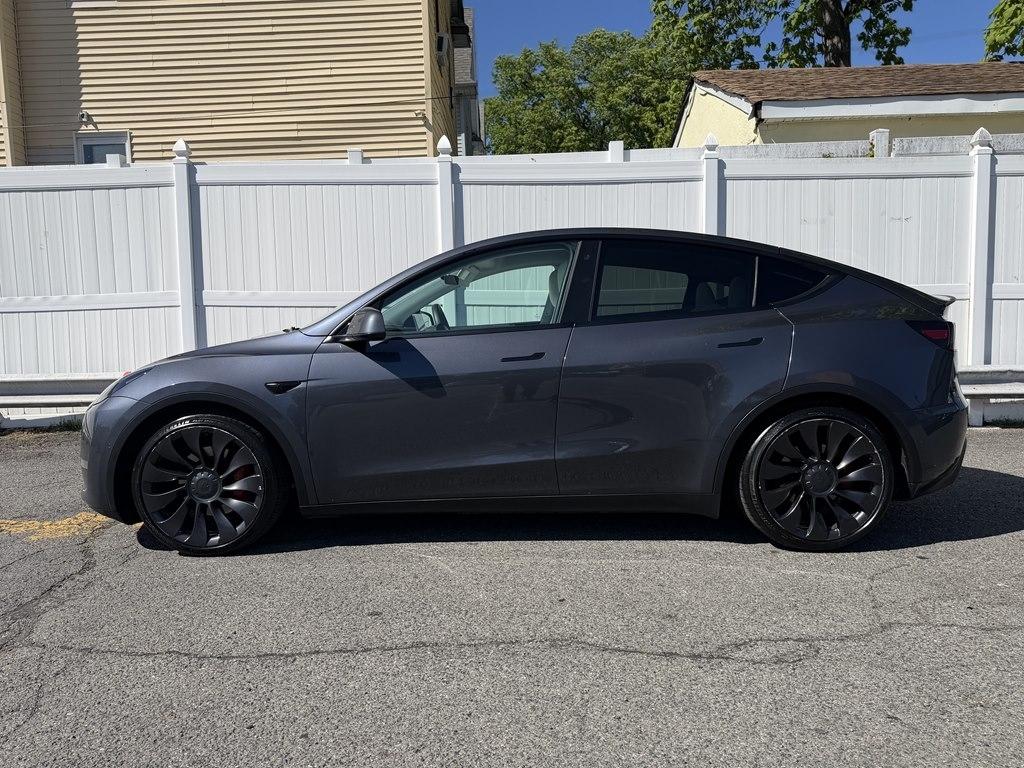 Tesla Model Y  2022