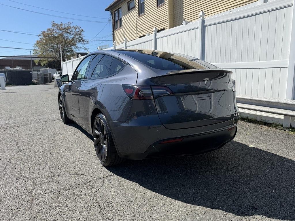 Tesla Model Y  2022
