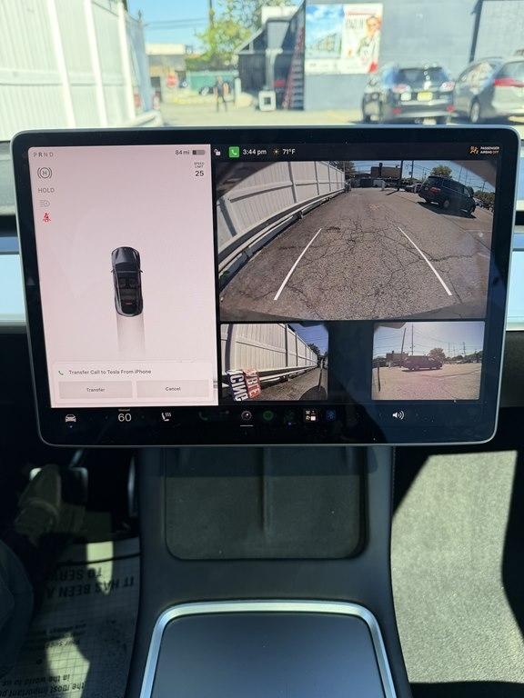 Tesla Model Y  2022