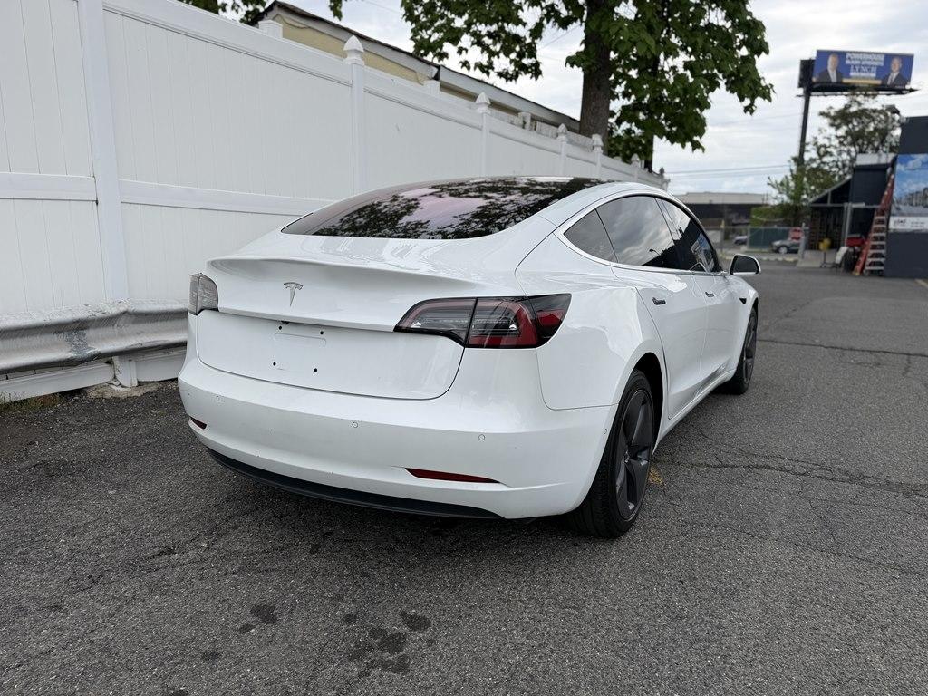 Tesla Model 3  2018