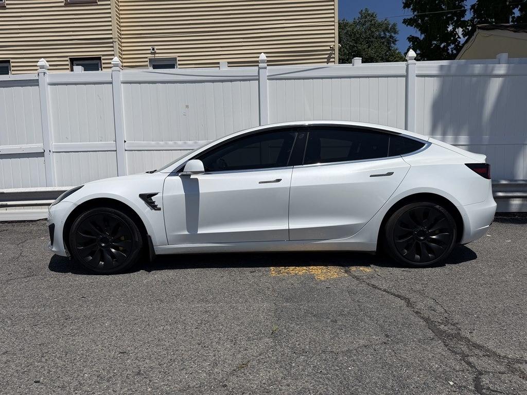 Tesla Model 3  2018