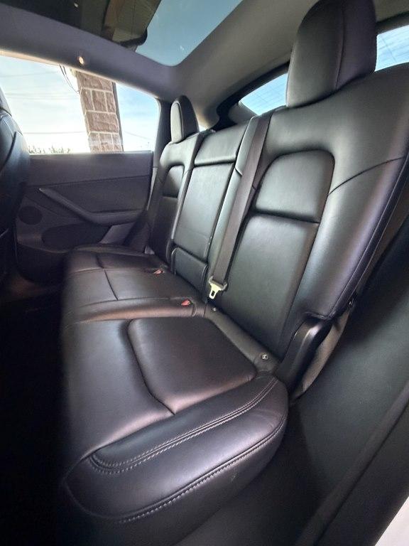 Tesla Model Y  2020