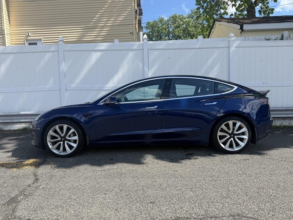 Tesla Model 3  2018