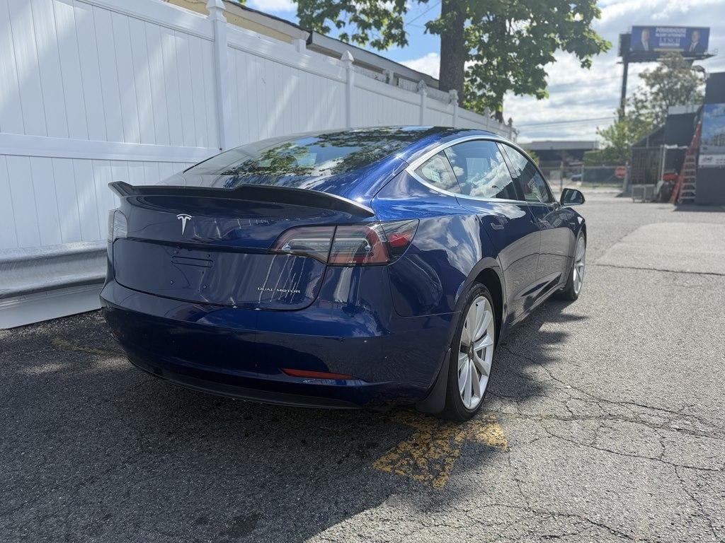 Tesla Model 3  2018