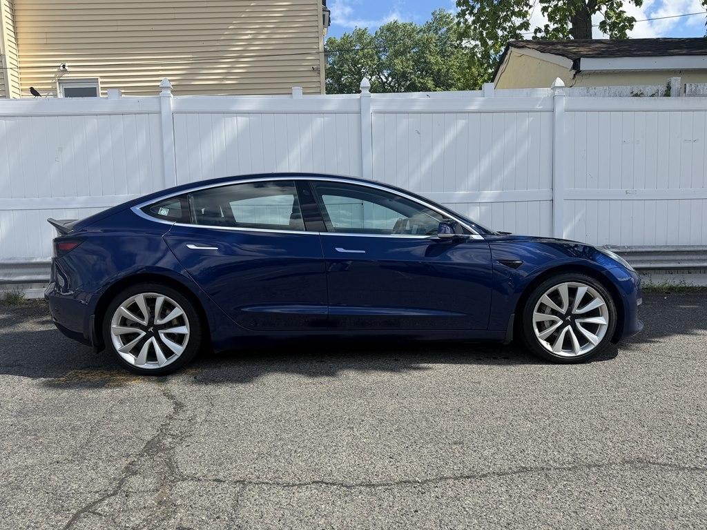 Tesla Model 3  2018