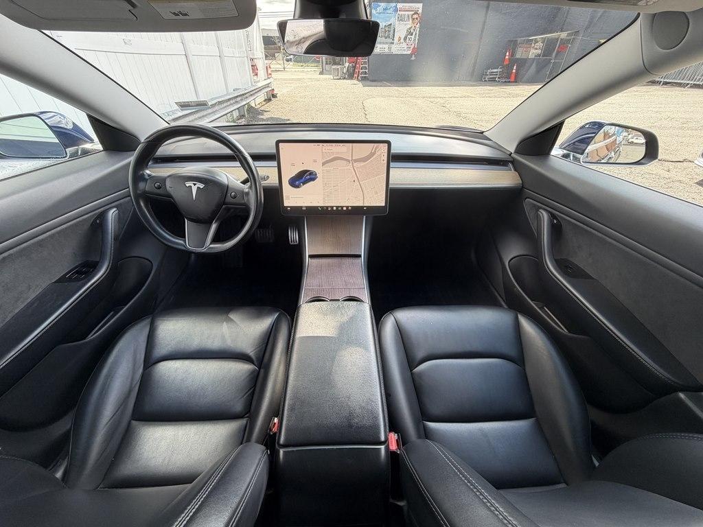 Tesla Model 3  2018