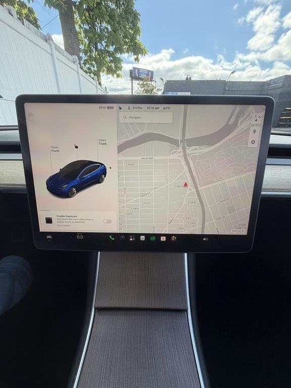 Tesla Model 3  2018