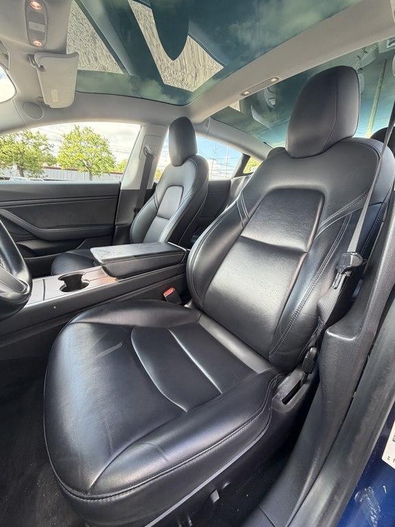 Tesla Model 3  2018