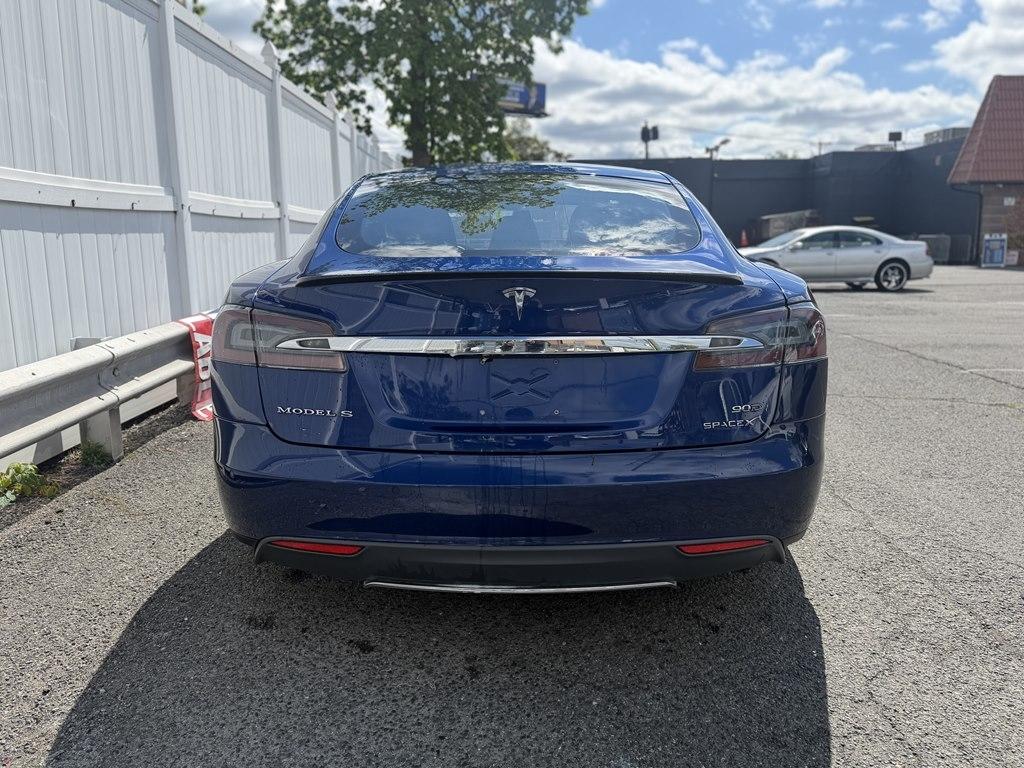 Tesla Model S  2016