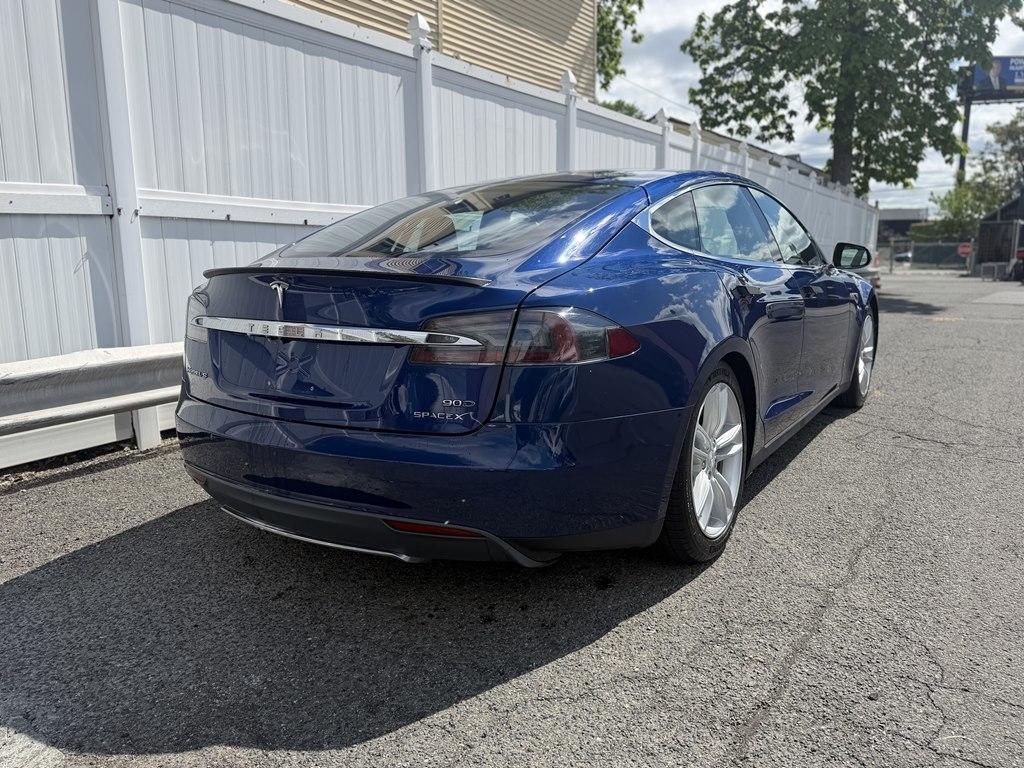 Tesla Model S  2016
