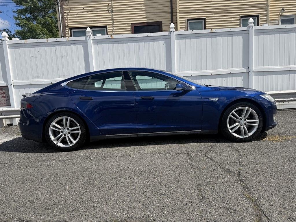 Tesla Model S  2016