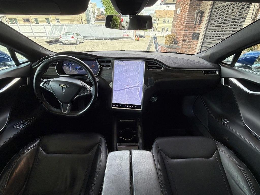Tesla Model S  2016