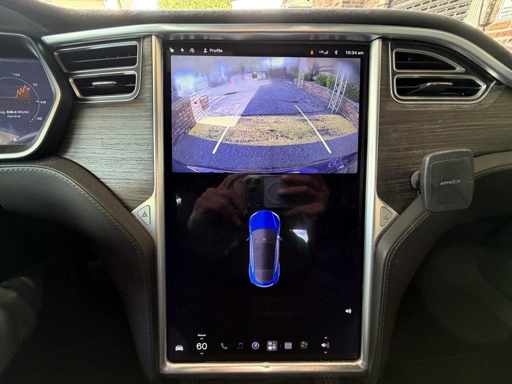 Tesla Model S  2016
