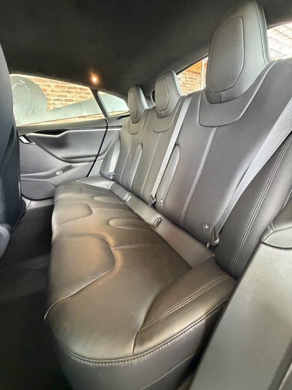 Tesla Model S  2016
