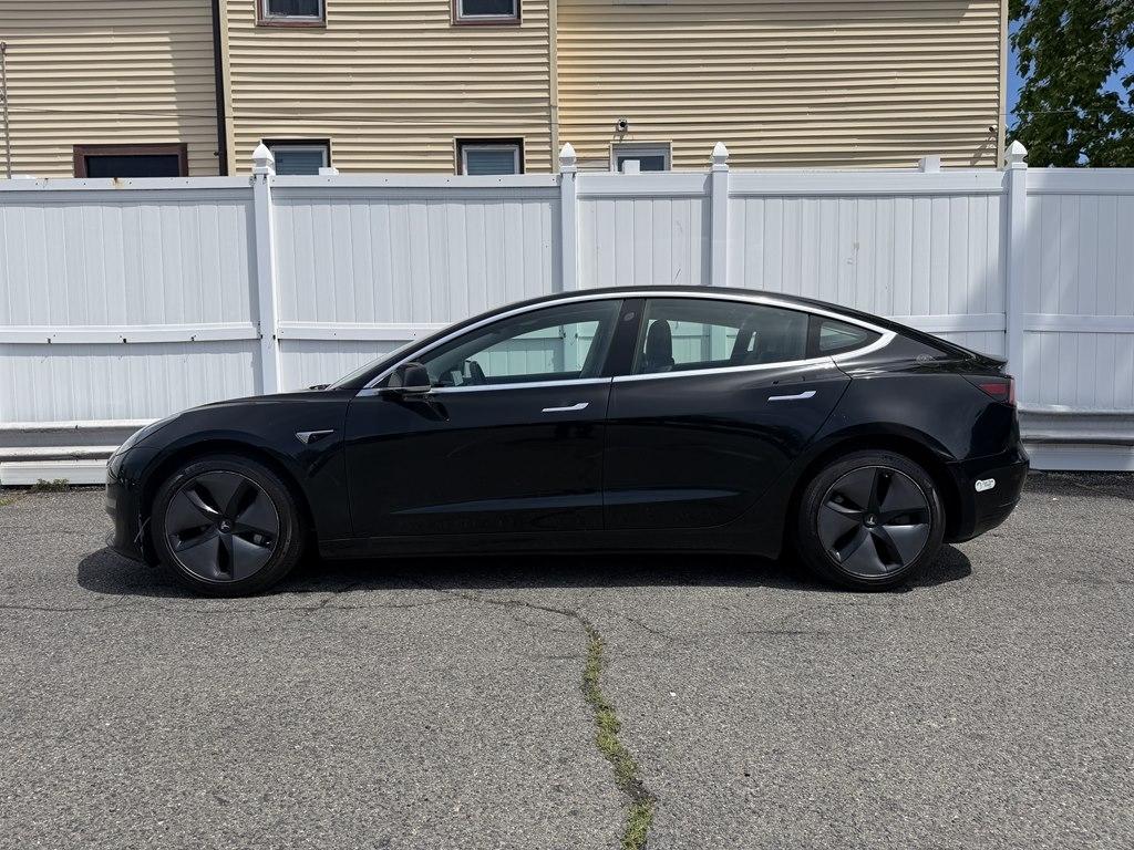 Tesla Model 3  2019