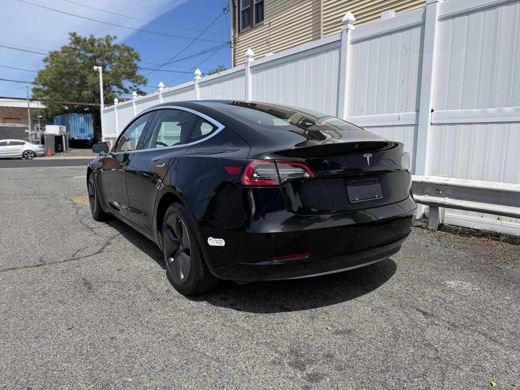 Tesla Model 3  2019