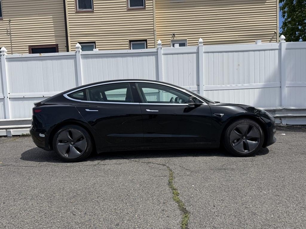 Tesla Model 3  2019