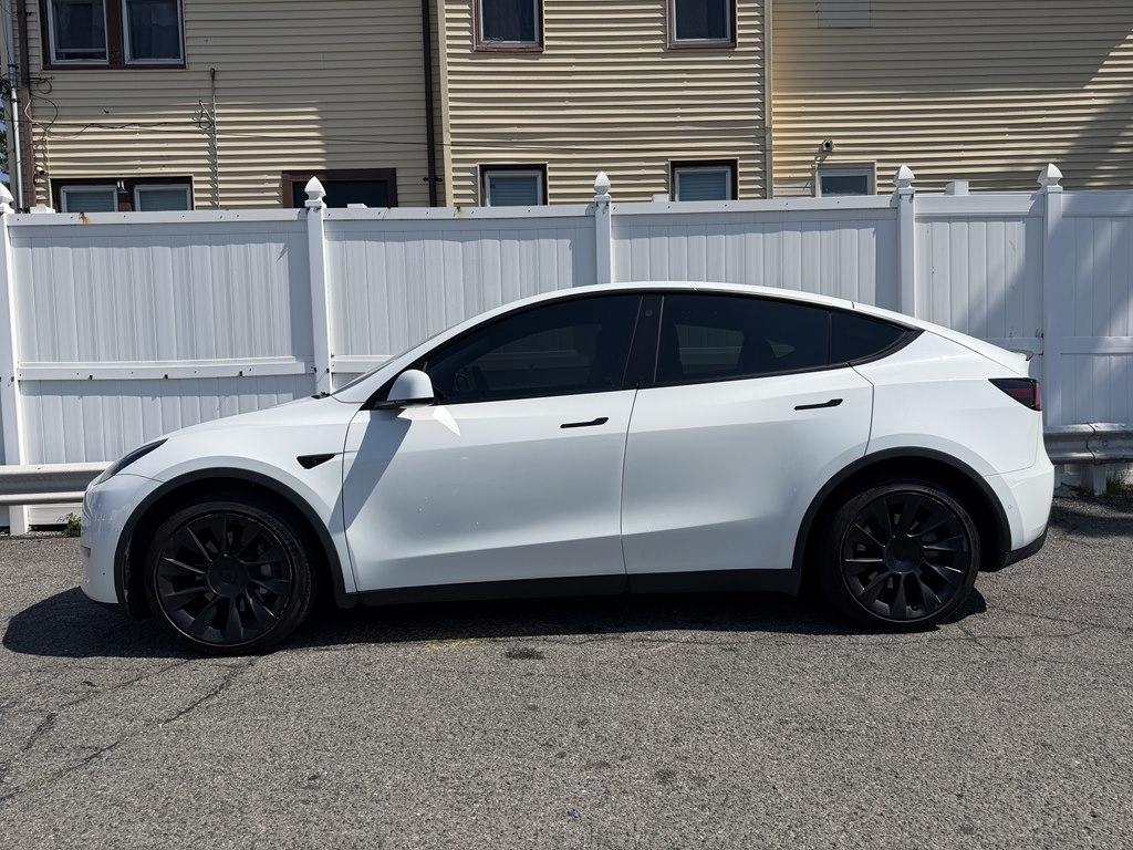 Tesla Model Y  2022