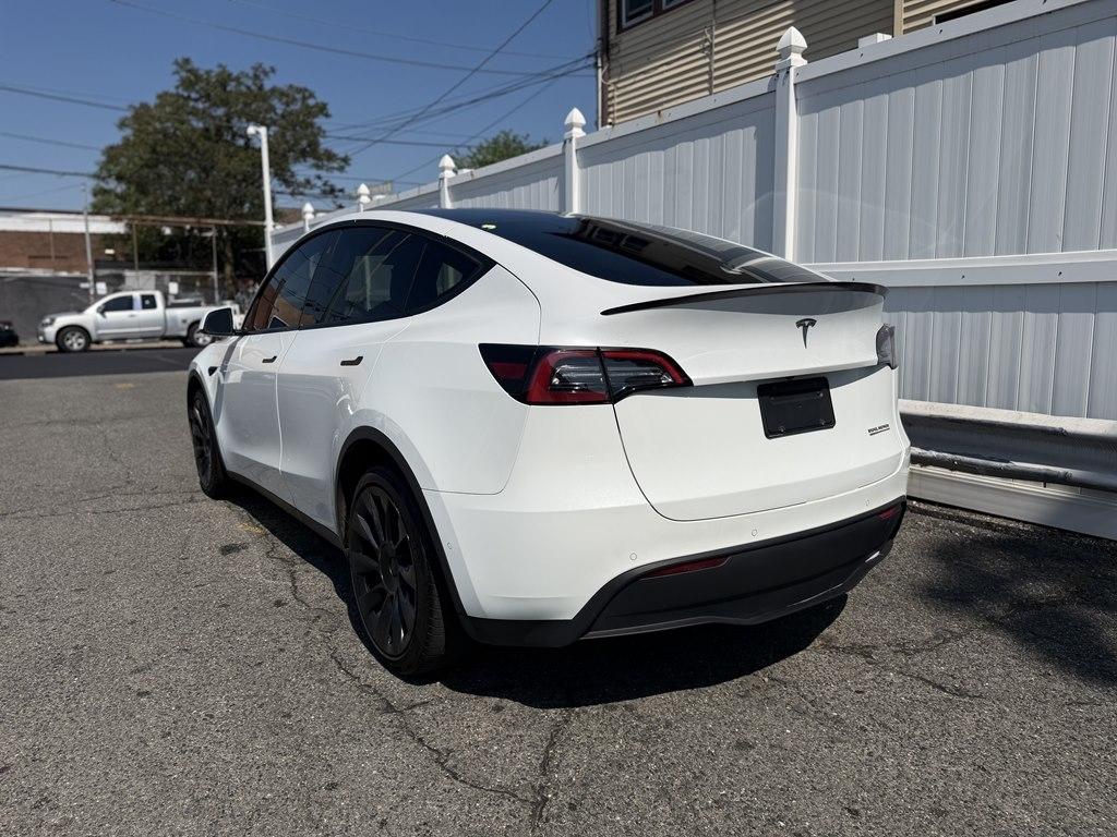 Tesla Model Y  2022