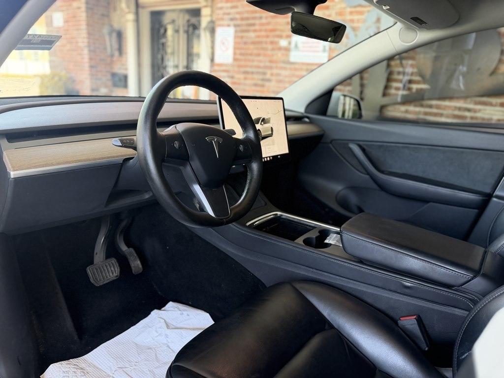 Tesla Model Y  2022