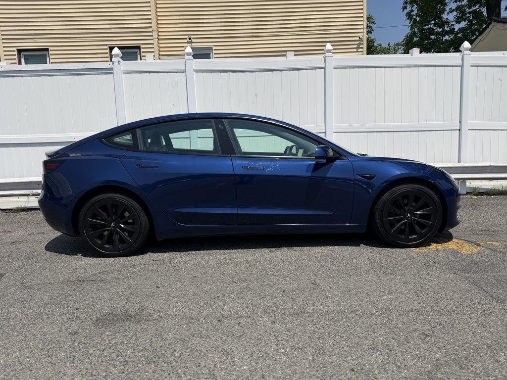 Tesla Model 3  2022