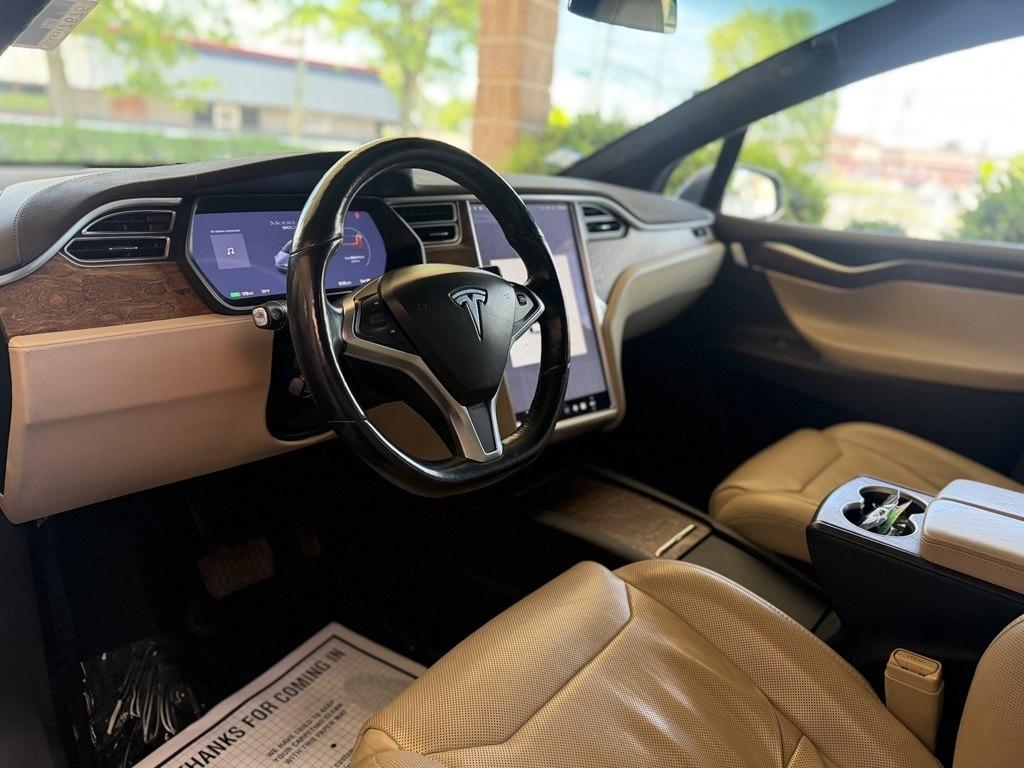 Tesla Model X  2016