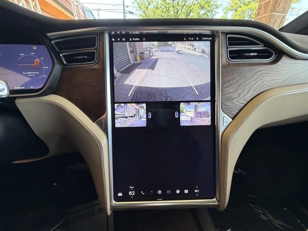 Tesla Model X  2016