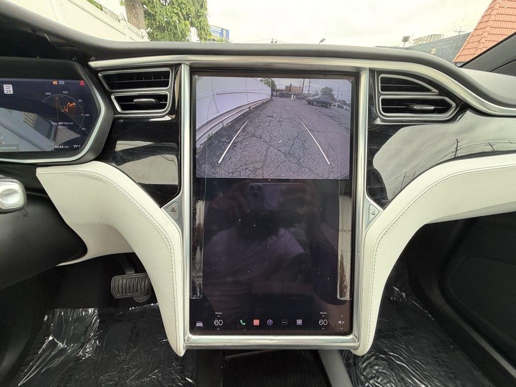 Tesla Model X  2016