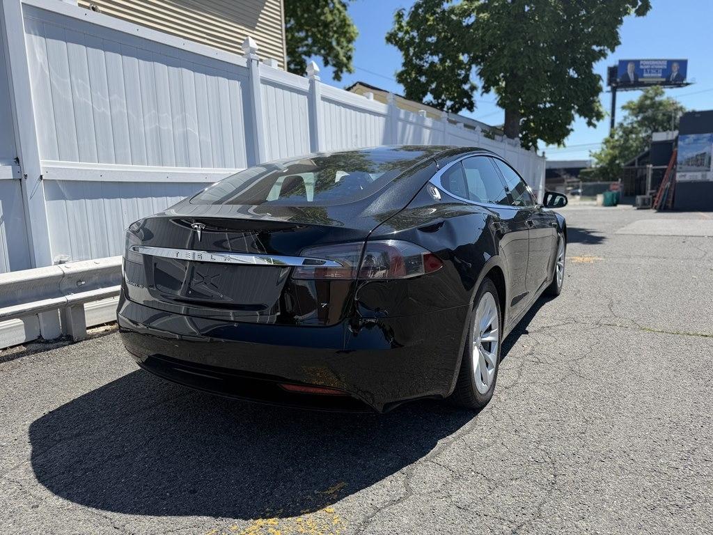 Tesla Model S  2017