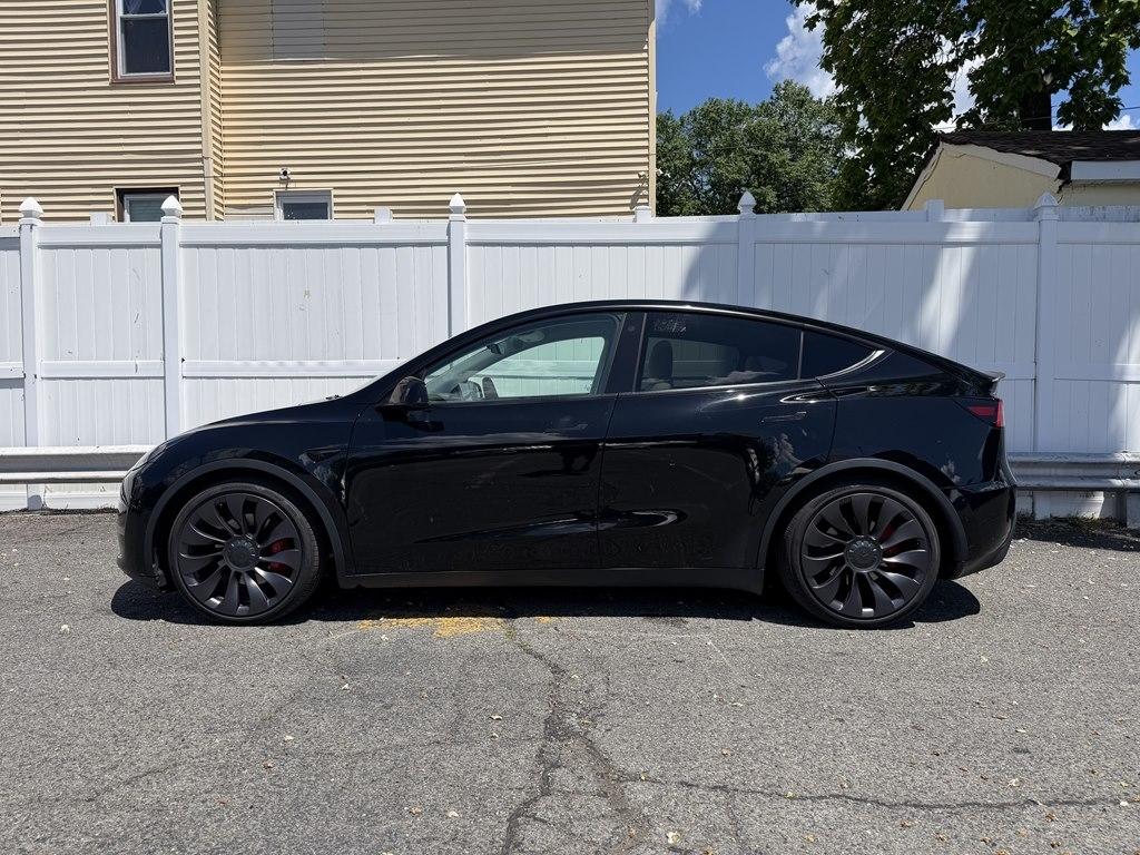 Tesla Model Y  2021