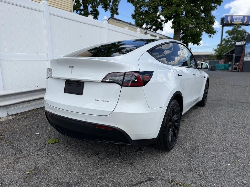 Tesla Model Y  2020