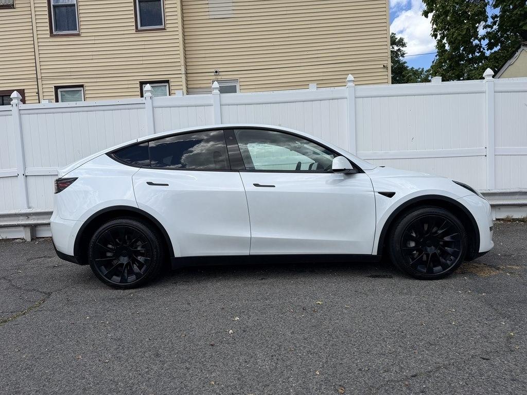 Tesla Model Y  2020