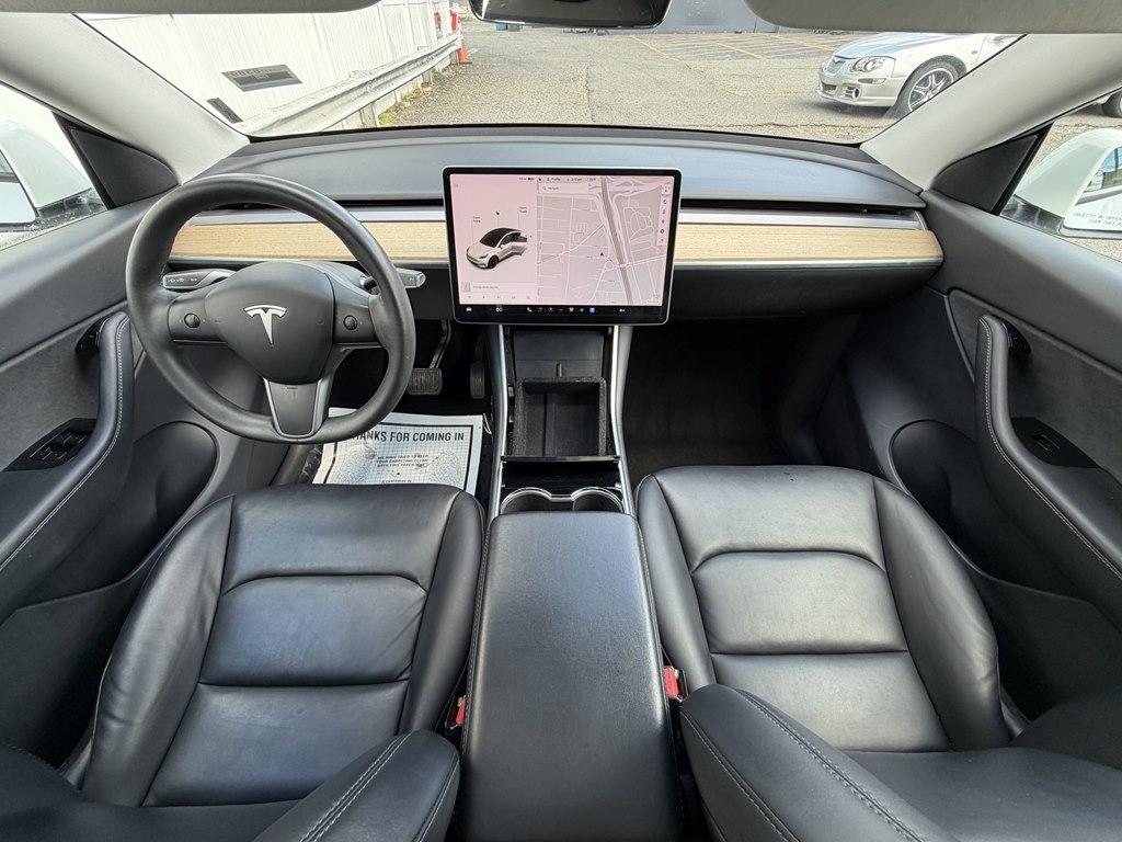 Tesla Model Y  2020