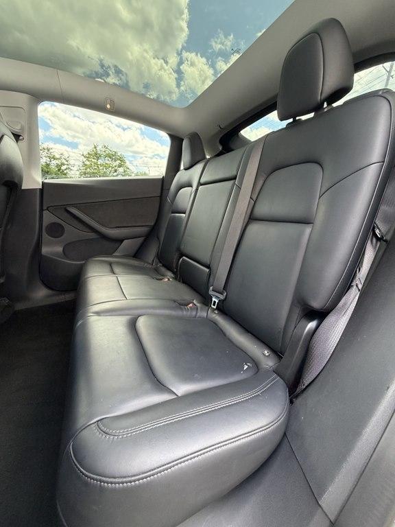 Tesla Model Y  2020