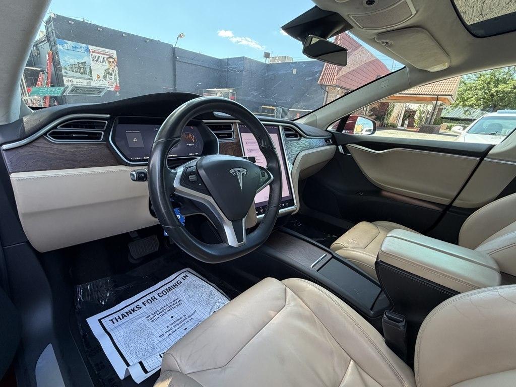 Tesla Model S  2017