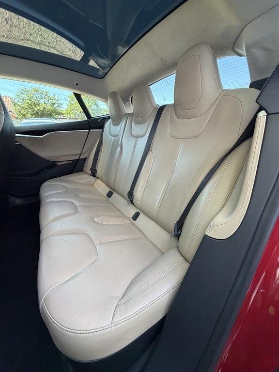 Tesla Model S  2017