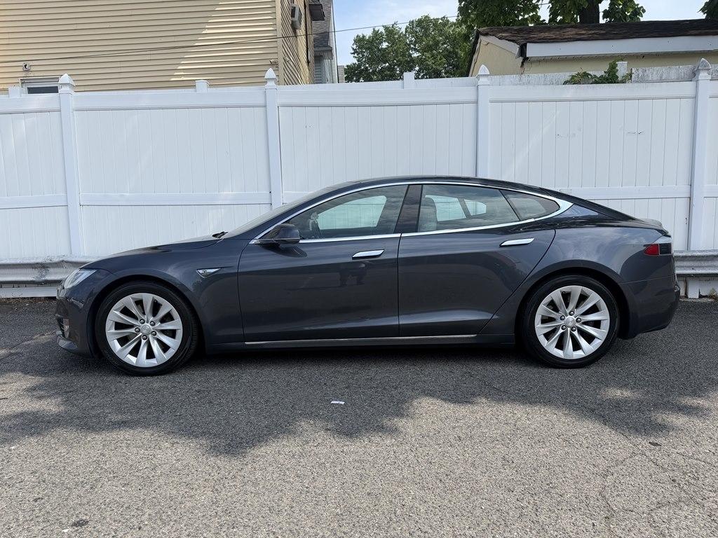 Tesla Model S  2016