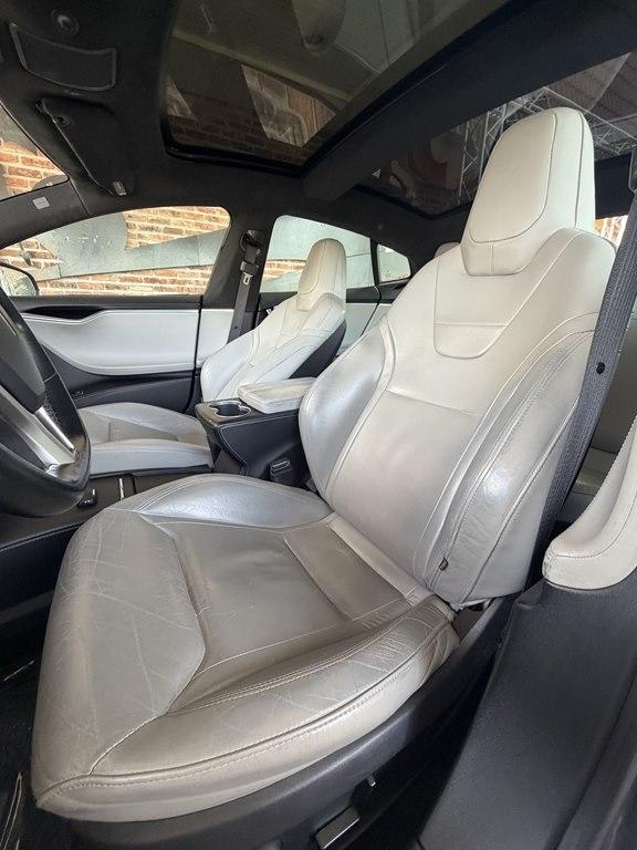 Tesla Model S  2016