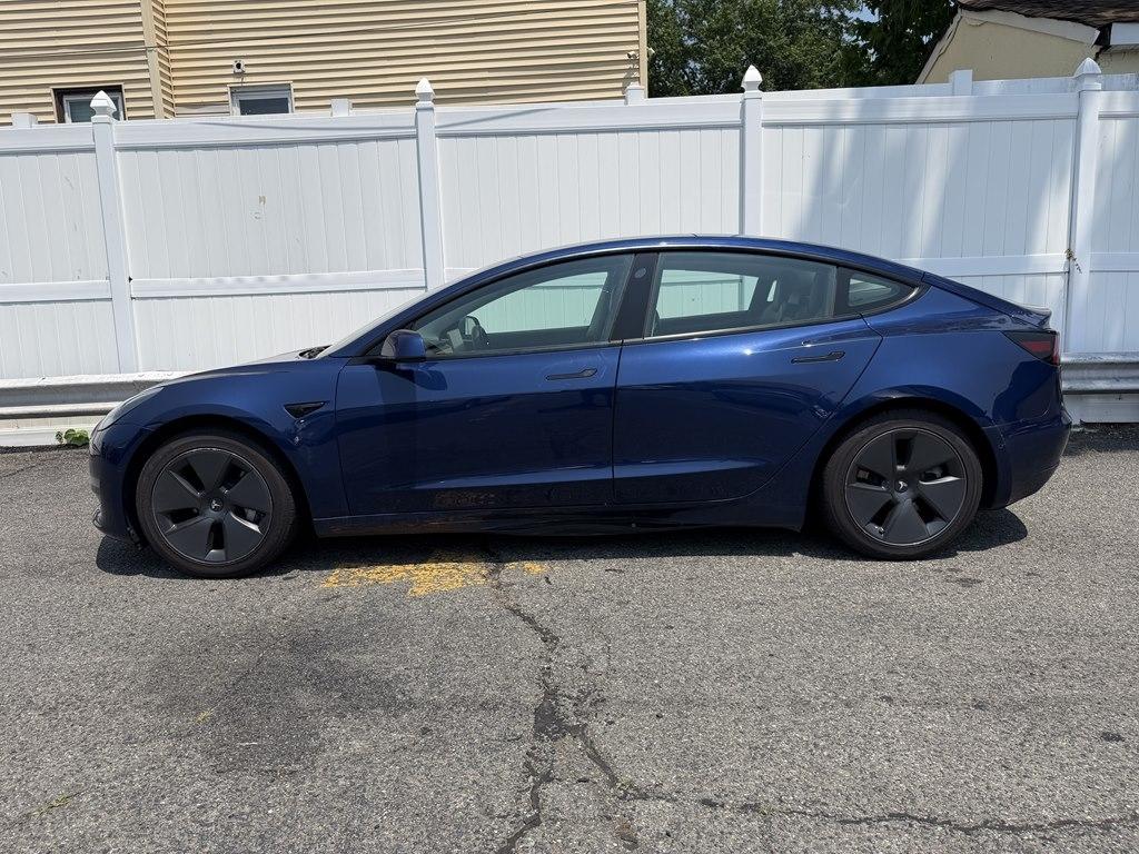 Tesla Model 3  2021